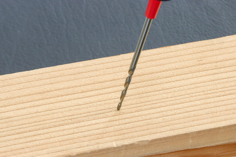 先端が細いので位置が合わせやすい