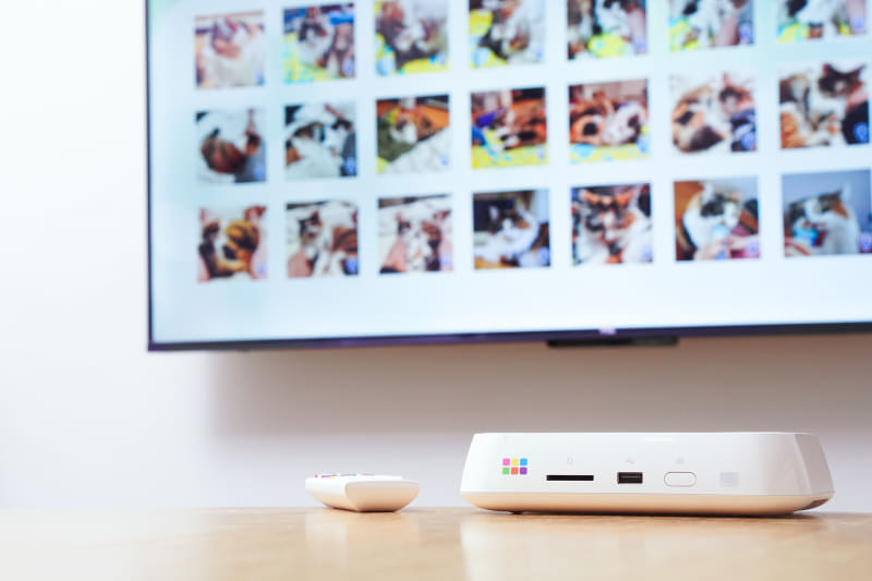 バッファロー「おもいでばこ」シリーズは、スマートフォンやデジタルカメラの写真をまとめて保存しておくのに便利