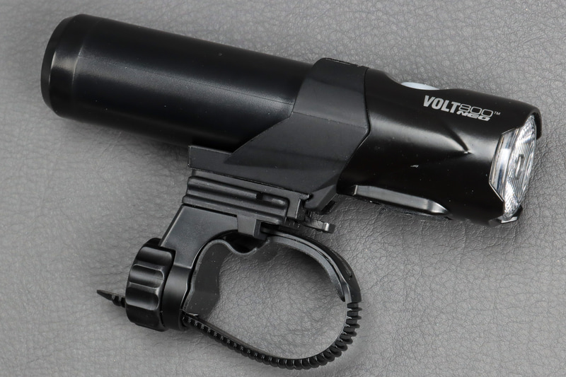 キャットアイ VOLT800 NEO