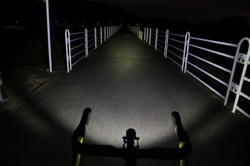 VOLT400 ハイ（400ルーメン・3時間）