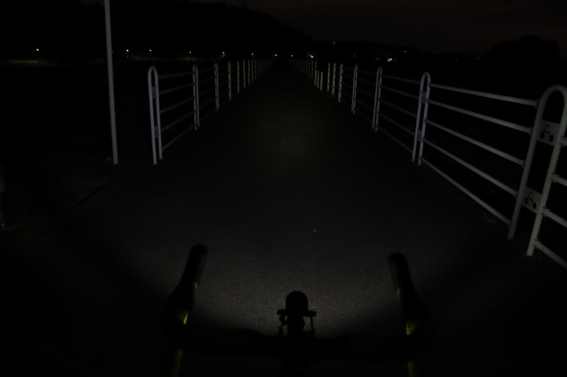 VOLT400 ロー（50ルーメン・18時間）