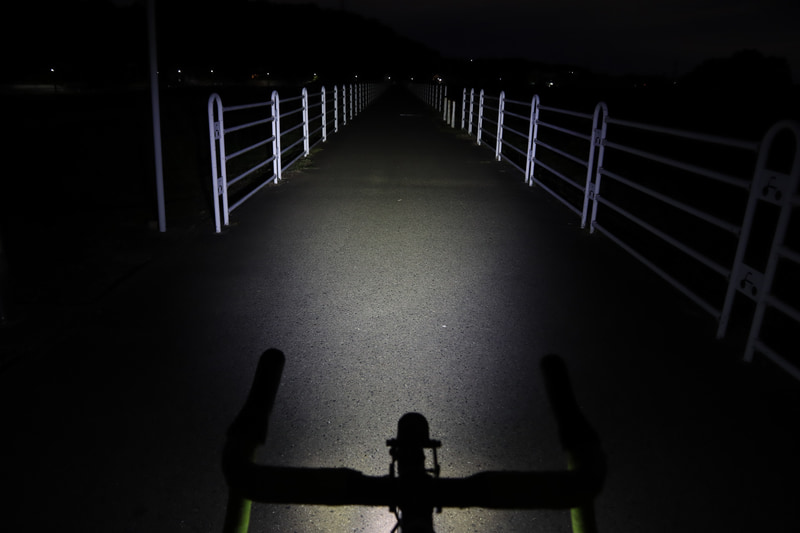 RN1200 ロー（300ルーメン・6.5時間）