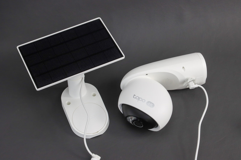 日当りの悪い場所であれば、カメラとソーラーパネルを別の場所につけることもできる