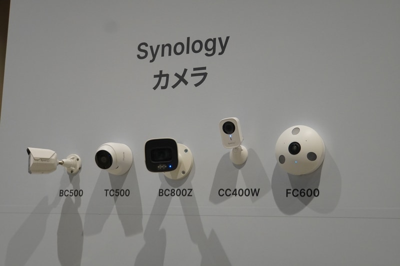 展示会場に置かれたカメラ製品