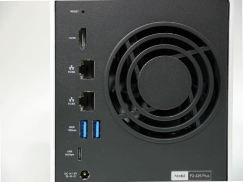 M.2スロット×3に5Gbpsポート×2の個性派NAS登場！ TerraMaster「F2-425