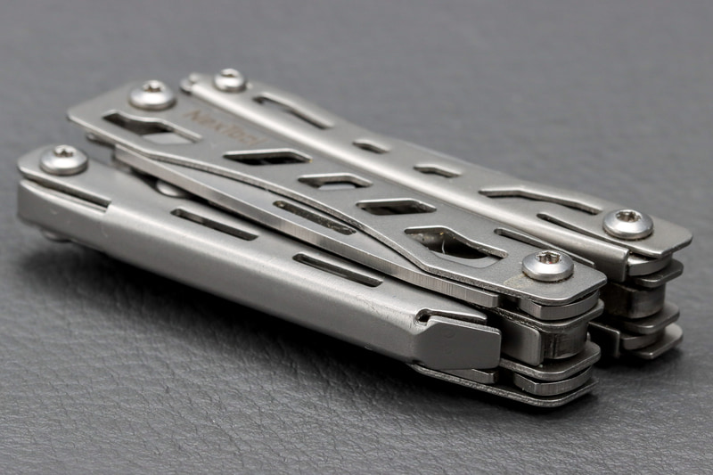 折りたたんだ時のサイズは62×26×16mm