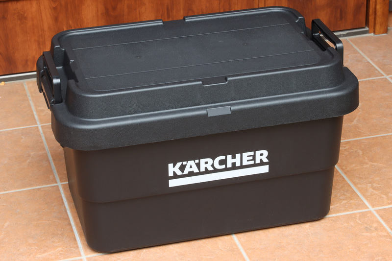 オリジナルボックスM。スゴく良いのだが、価格が本体の3分の1ぐらいするというのがちょっとためらわれる