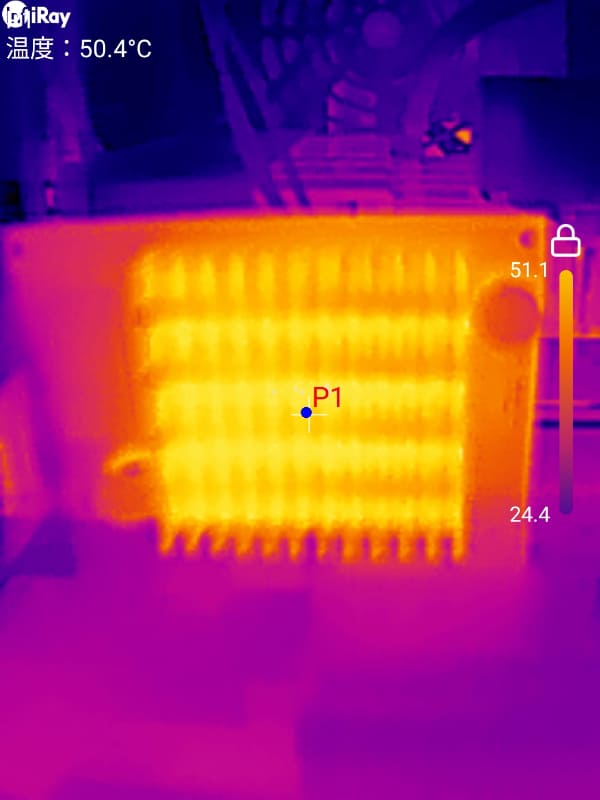 カードの発熱をチェックしてみると、50℃前後だった。10GbE LANカードとしては発熱はそこまで大きくなく、実際安定して利用できている