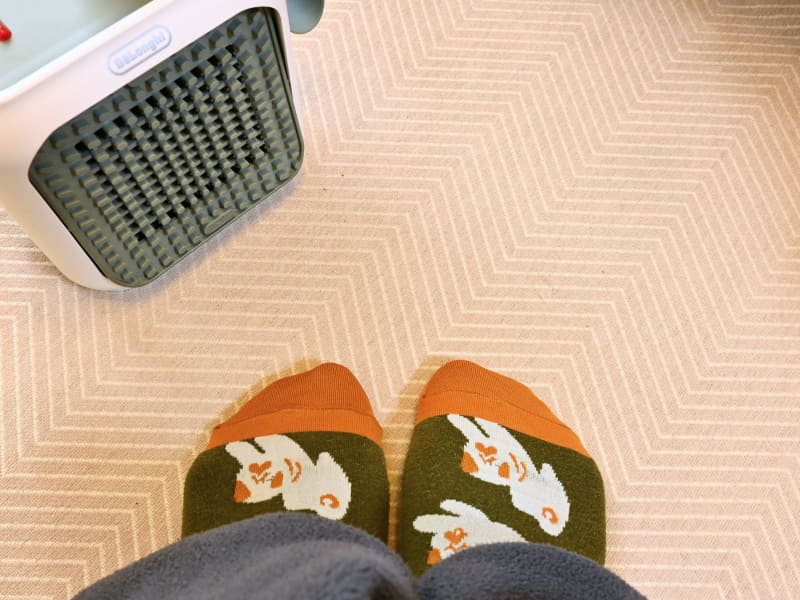 足元に置いておけます