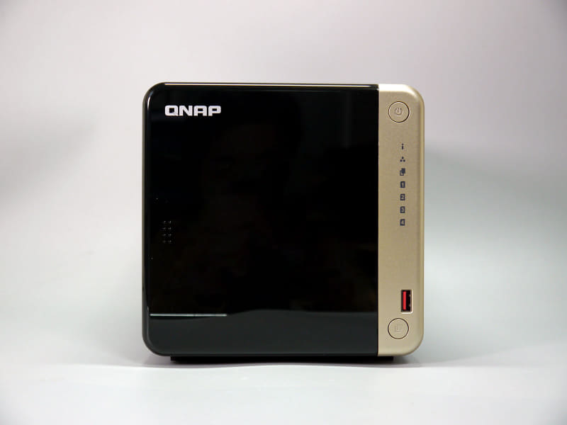 QNAP TS-464