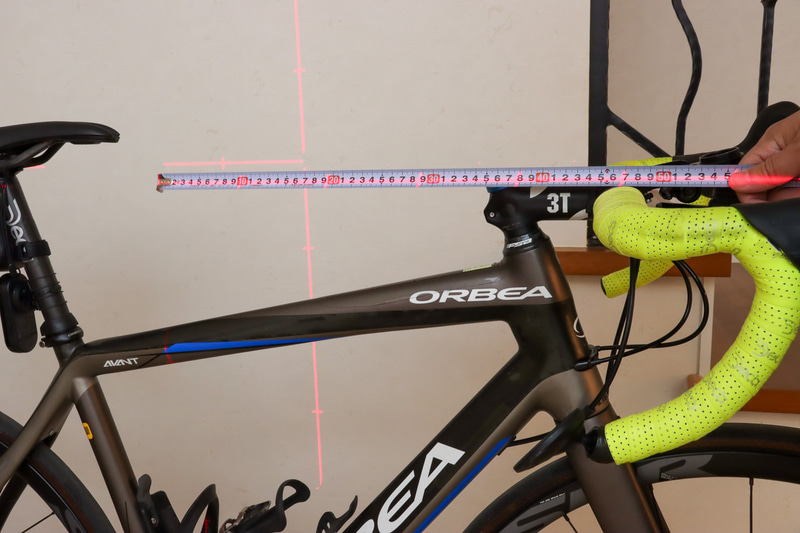 こちらはクランク軸真上からハンドルまでの距離