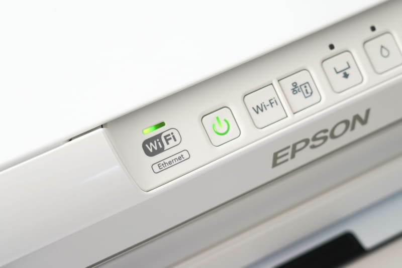 エプソン「EP-315」では、利用可能になると「Wi-Fi」のランプがグリーンで点灯する