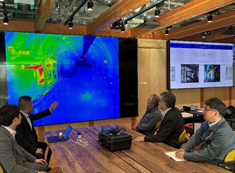 温故創新の森NOVAREから確認する様子