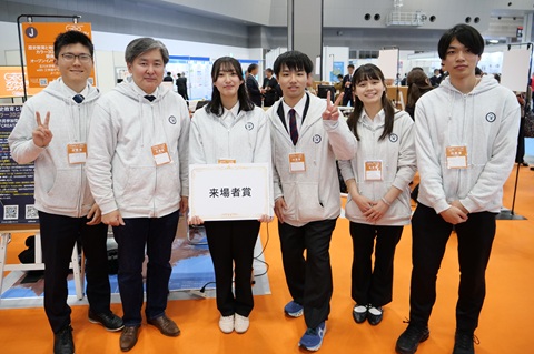 玉川大学教育学部濵田英毅ゼミ／工学部デザインサイエンス学科メーカーズフロアのブース