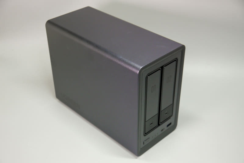 UGREENの2ベイNAS DXP2800