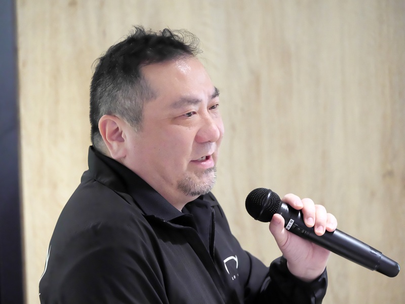 株式会社ホロラボの丸居久仁男氏（ディレクター／プロジェクトマネージャー）