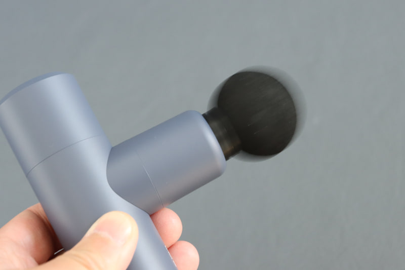 ストローク量は6mm、弱で約1600回/分、中で約2200回/分、強で約2800回/分振動する