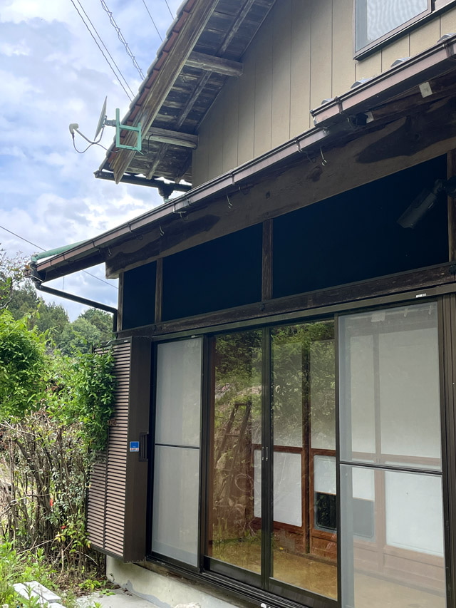 もともとBS/CSアンテナが建物に設置されていた