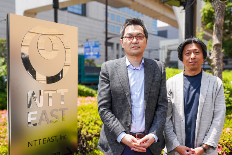 写真左から、NTT東日本株式会社 執行役員 CTO マーケティング統括本部 ビジネス開発本部長 営業戦略推進部長兼務 山口肇征氏、NTTドコモビジネス株式会社 プラットフォームサービス本部 クラウド&ネットワークサービス部開発オペレーション部門 部門長 吉田友哉氏