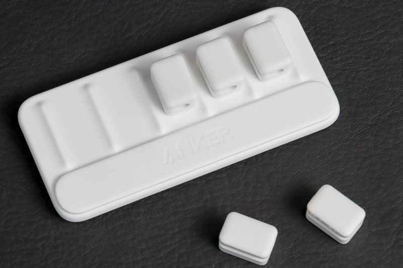 Anker Magnetic Cable Holder