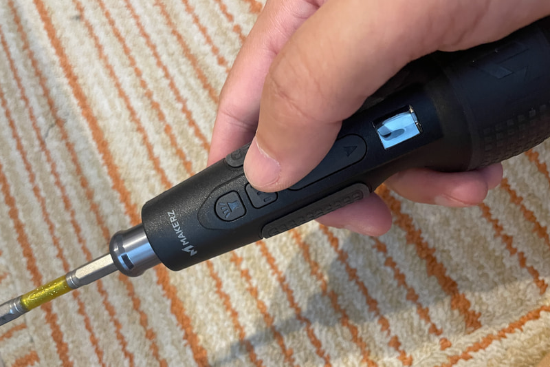 モード切り替えボタン長押しでロックできる。が、3秒はちょっと長く感じる