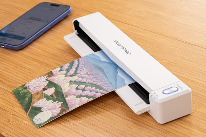 PFUのハンディ型のドキュメントスキャナー「ScanSnap iX110」