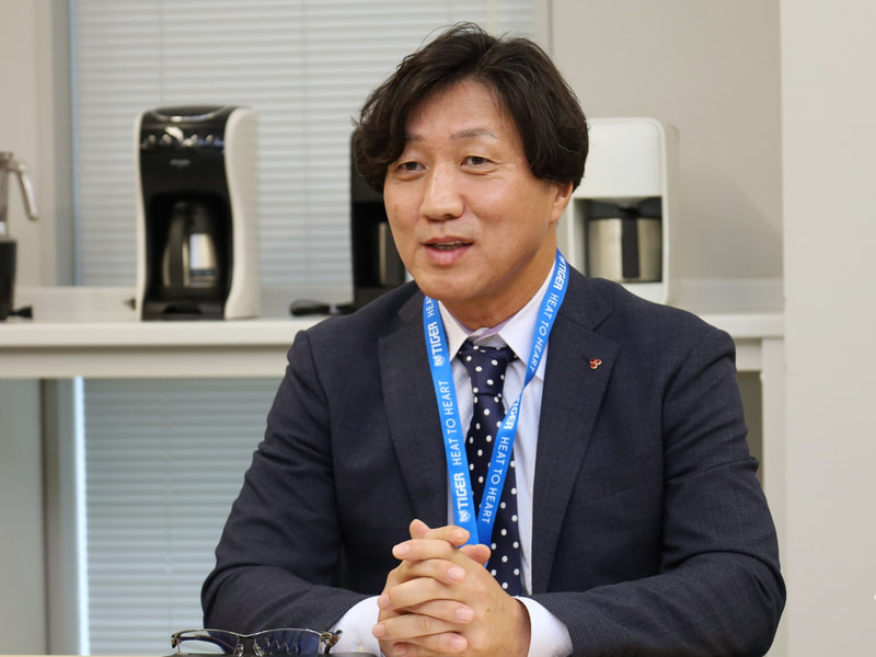 タイガー魔法瓶株式会社の岡本正範氏（執行役員 ソリューション本部長）