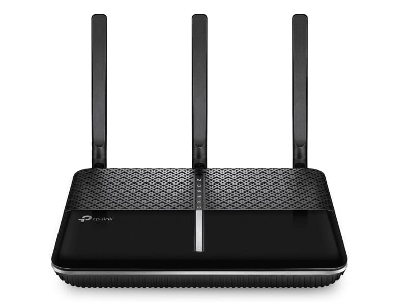 「Archer A10」（左、2018年11月発売）と「Archer A2600」（右、2018年12月発売）。2019年7月にv6プラスに対応した