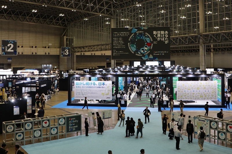 併催された「Japan Mobility Show Bizweek 2026」展示会場の様子