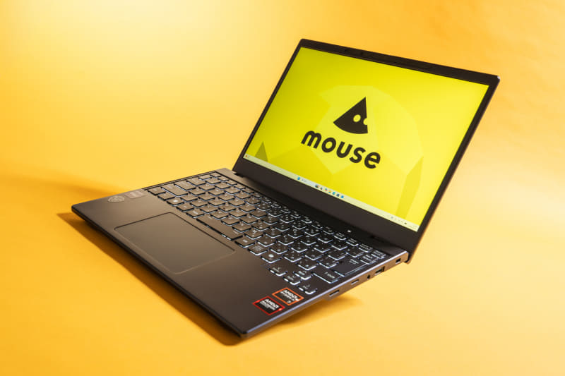 マウスコンピューター<a href="https://www.mouse-jp.co.jp/store/g/gmouse-x2a7a01cbagew101dec/?utm_source=internet_watch&utm_medium=content-text&utm_campaign=2610_internetwa_mouse_x2&utm_content=pr" class="strong bn" target="_blank">「mouse X2-A7A01CB-A / コスモブルー（Copilot+ PC）」</a>