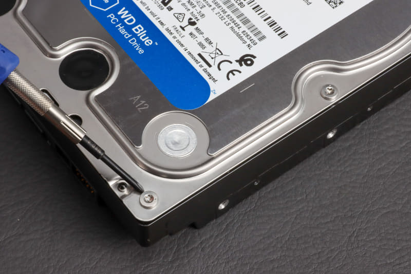 3.5インチHDDはT8のトルクスが必要だった