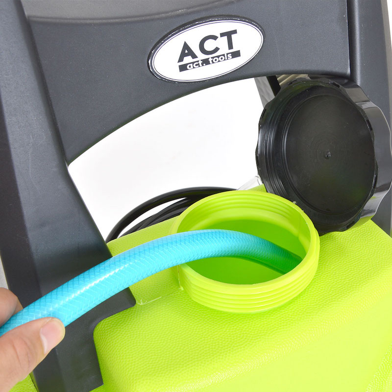 水タンクは約35L