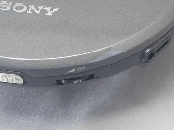 わたしの思い出家電】ソニーのポータブルCDプレーヤー「Discman ESP D
