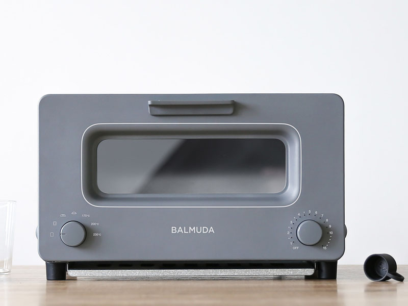 「BALMUDA The Toaster」の2017年春モデル、「グレー」(型番:K01E-GW)