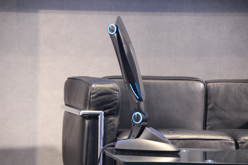 音声認識デスクライト「Lumigent」