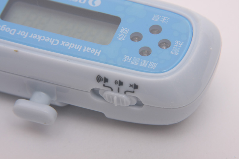 ブザー音は、OFF、小、大の3段階で切り替えOK