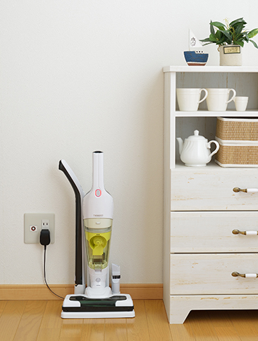 充電は専用の充電台で行なう