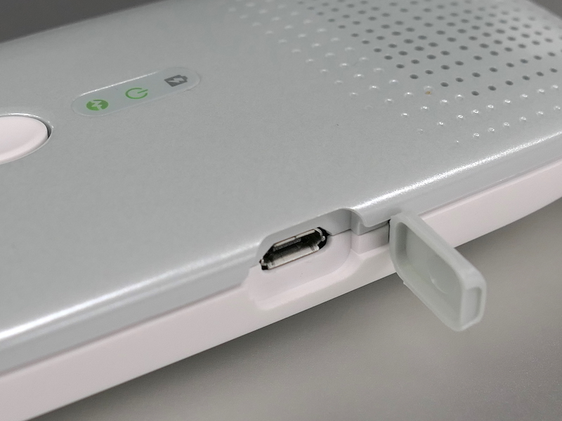 充電用のUSB端子