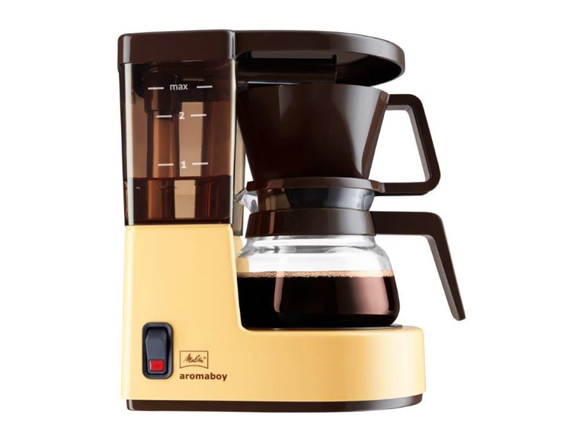 1979年に発売されたコーヒーメーカー「Aromaboy(アロマボーイ)」の復刻版「MKM-251/C」。コーヒーはリラックスしたい飲み物なので、レトロデザインはありです