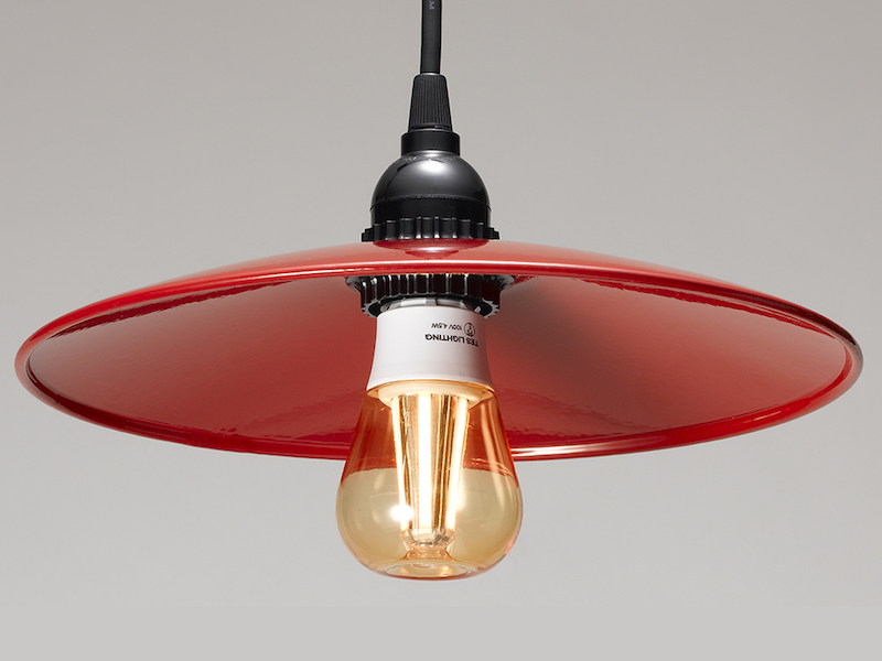 照明器具もレトロデザインが人気。ヤザワコーポレーションの「レトロペンダントライト」