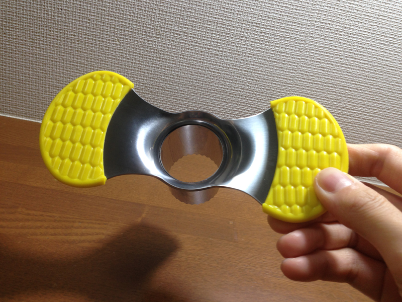 コーンを模したハンドル部分がポップで可愛い