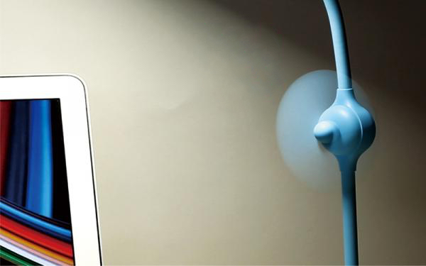 2枚羽根の扇風機を搭載する