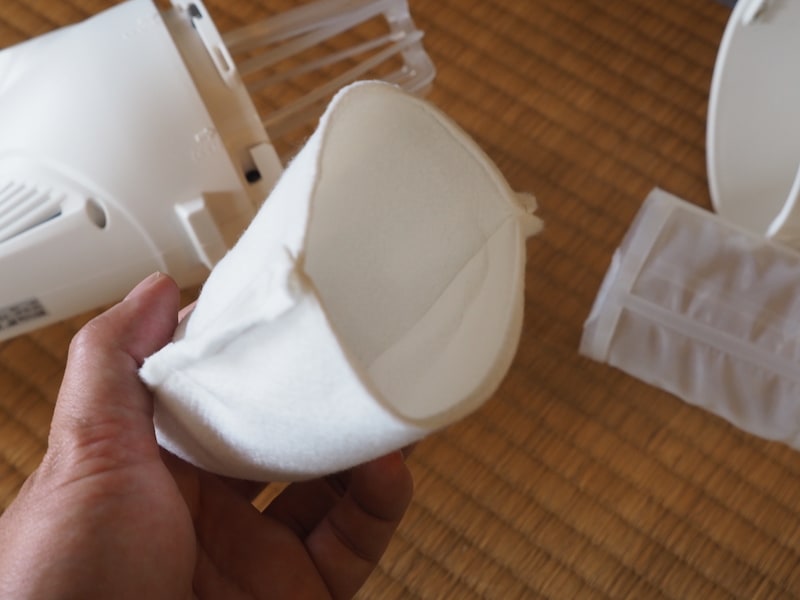 フェルト地を袋状にしたような内フィルター