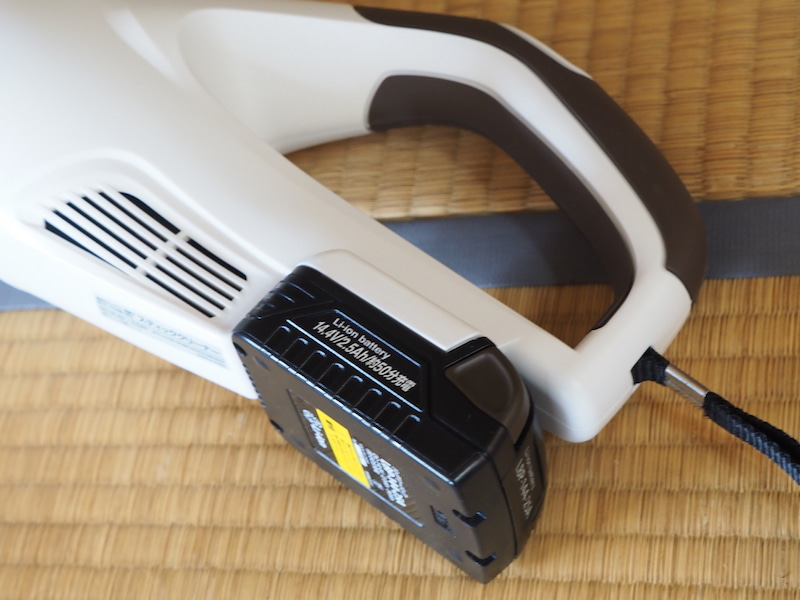 本体の後方に装着したところ