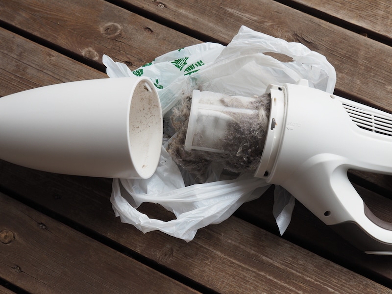 ガバッとダストボックスを開く