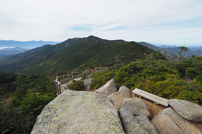 「夢の庭園」からの眺望。遮るものが何もないので見晴らしは最高です