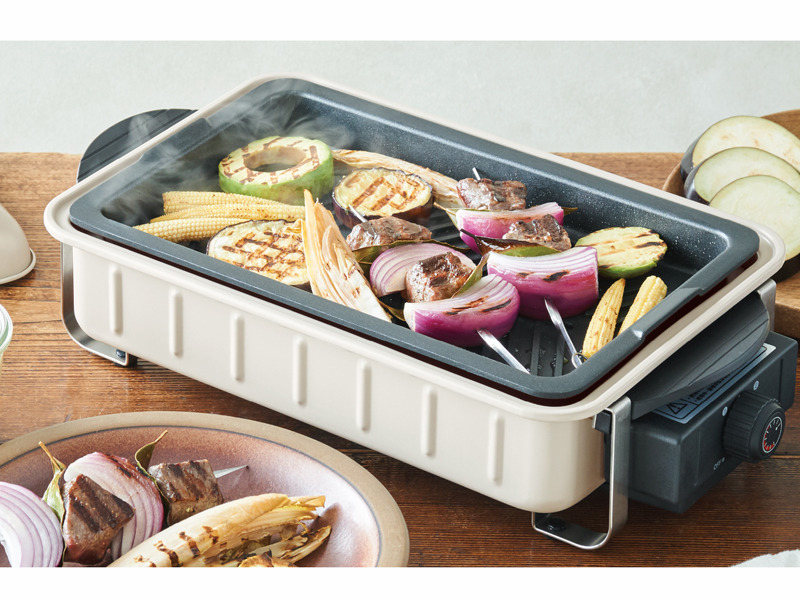 卓上で本格バーベキューが楽しめるホットプレート「Home BBQ」の新色「オイスターホワイト」