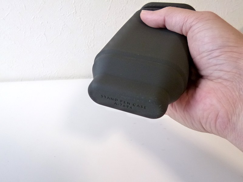 ケース下部のでっぱり