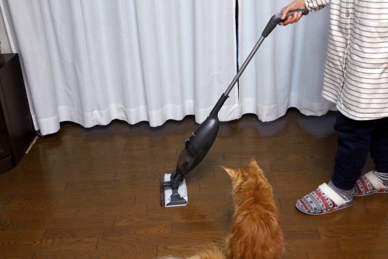重い部品はすべて下のほうに集めてあるので、低重心で安定している。方向転換もスイスイ