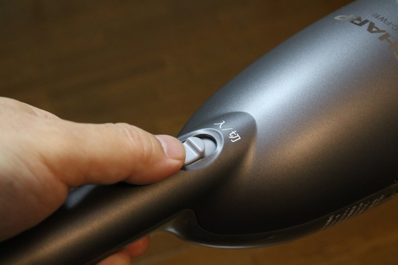 本体のスイッチ